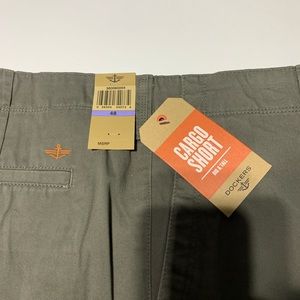 Dockers Olive Green Cargo Shorts 48 New w Tags!